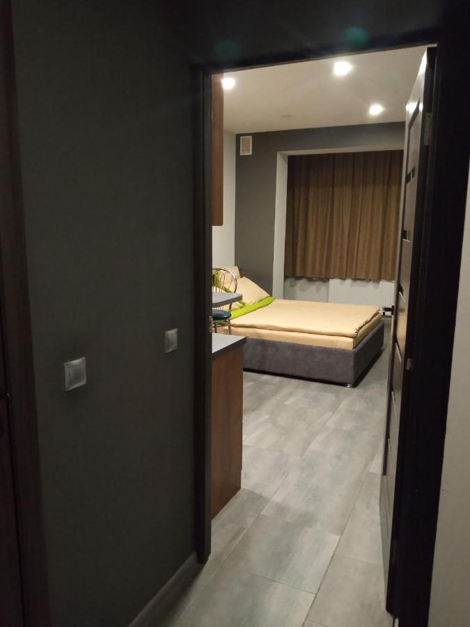 Apartment Yes 41 Uzhhorod Exterior photo